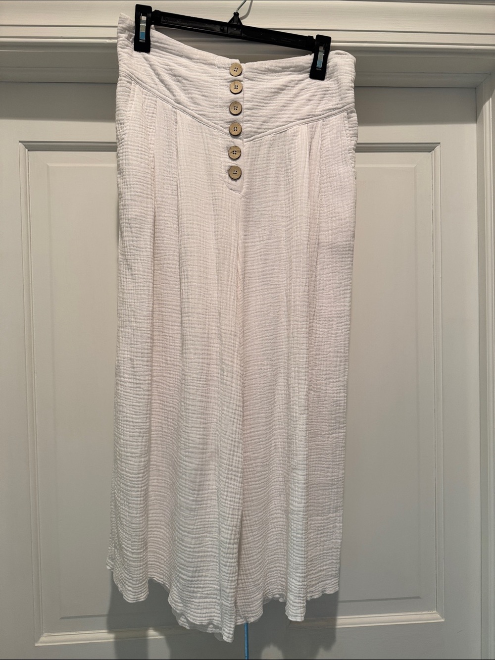 Charlie Paige White Wide-Leg 100% Cotton Gauze Pants w/Decorative Button Front